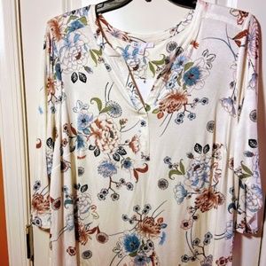 NWT DR2 by Daniel Rainn V-Neck Floral Tunic